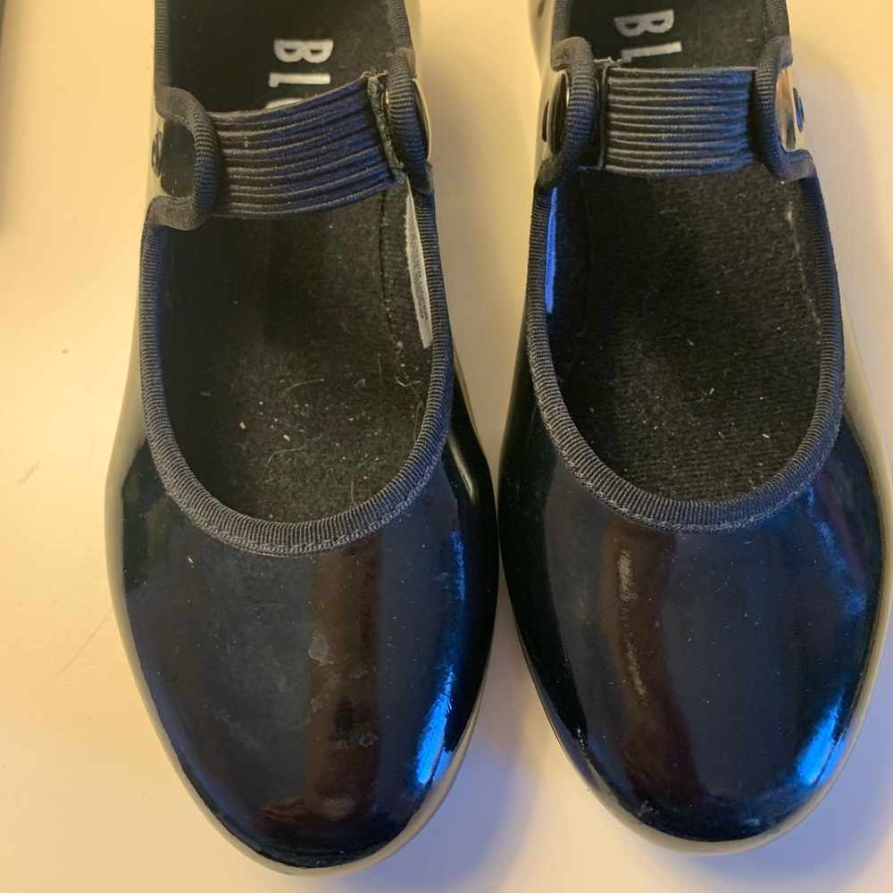 VGUC Bloch girl’s tap shoes size 11 m